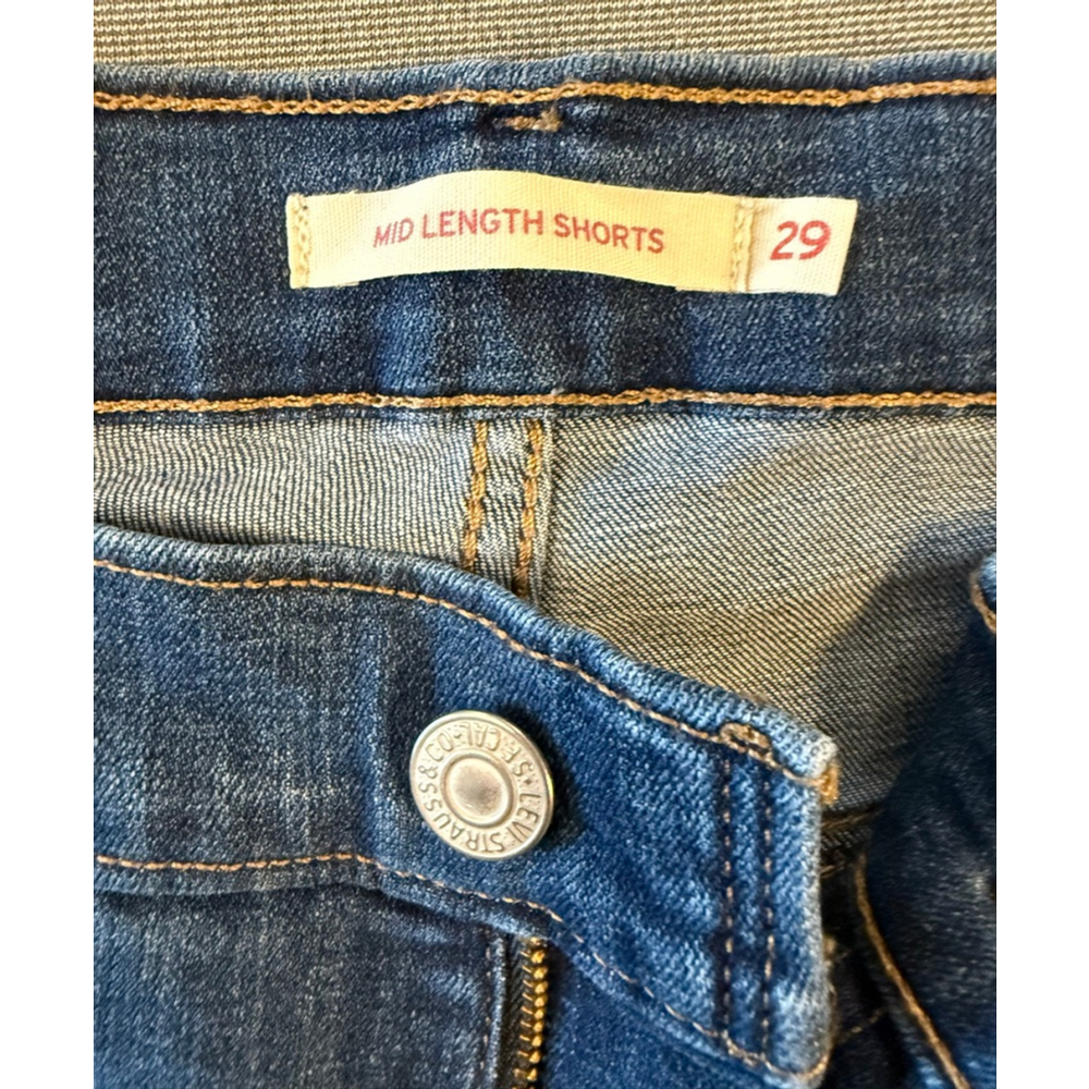 Levi's cuffed mid-length women's denim jean shorts size 29 distressed - Picture 5 of 6